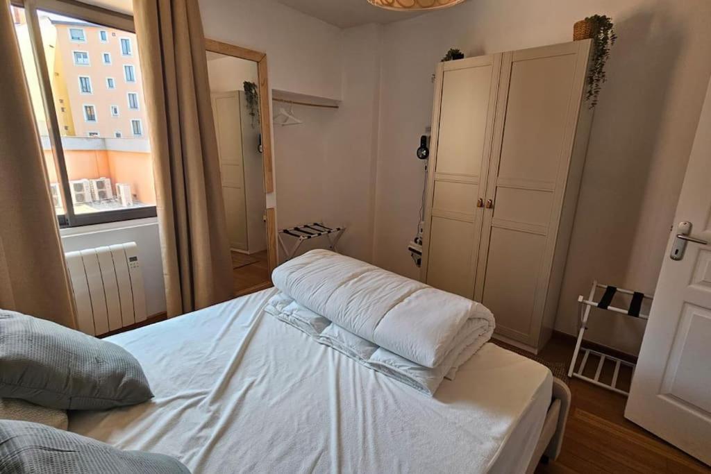 Le Grand Rue Apartment *